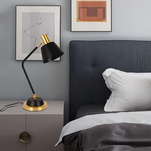 lampe à poser led nordique simple et romantique pour bureau et étude - vue 3 sur 10