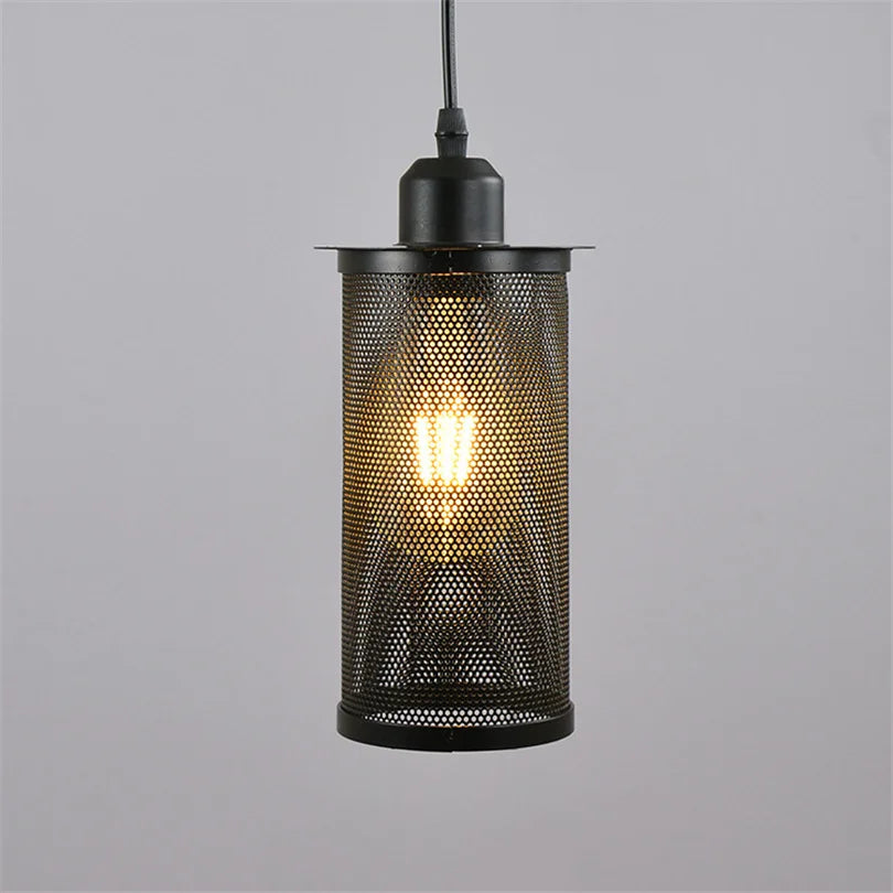 suspension industrielle en maille de fer pour bar et loft vintage - vue 4 sur 6