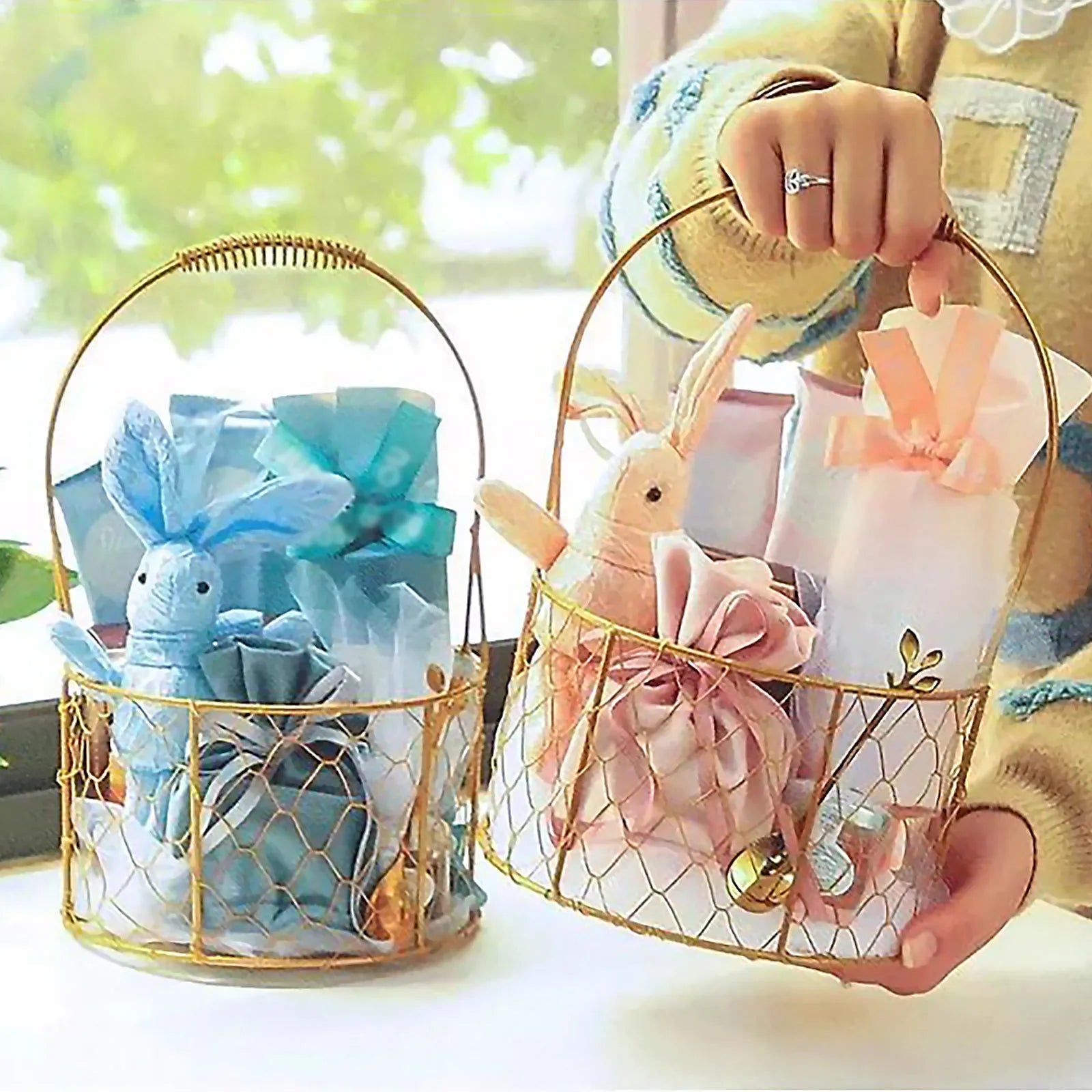 panier de fleurs art métal doré fait main décoration avec poignées - vue 2 sur 8