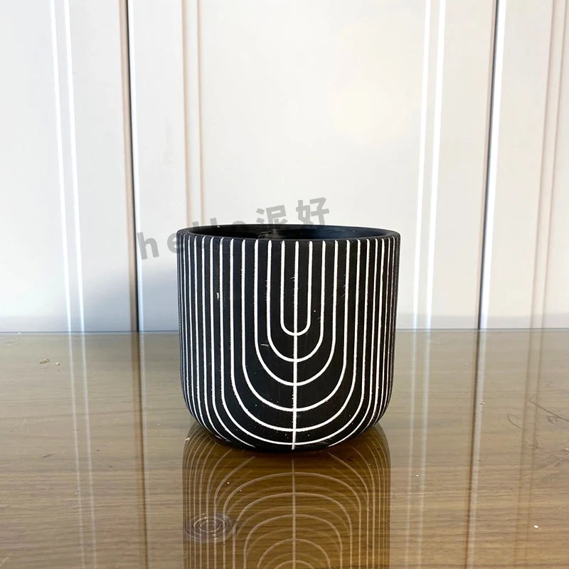 moule en silicone pour pot de fleurs en béton fait maison - vue 10 sur 14