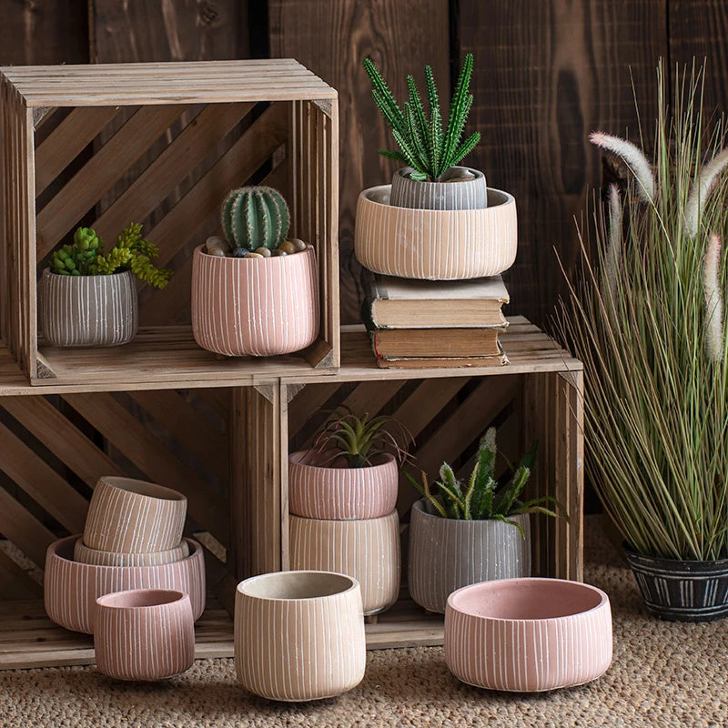 moule en silicone pour pots de fleurs à rayures - vue 4 sur 10