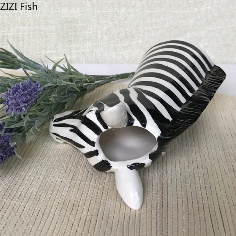 vase en céramique zèbre décoratif pour arrangements floraux - vue 5 sur 7