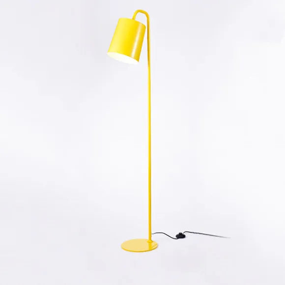 lampadaire décoratif design nordique pour un intérieur tendance