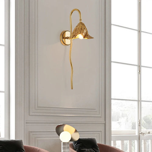 applique murale antique en laiton avec motif lotus décoratif - vue 6 sur 8