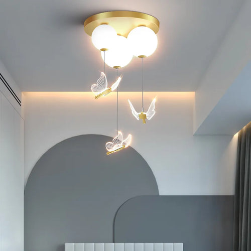 Plafonnier simple et moderne avec boule papillon romantique - vue 6 sur 9
