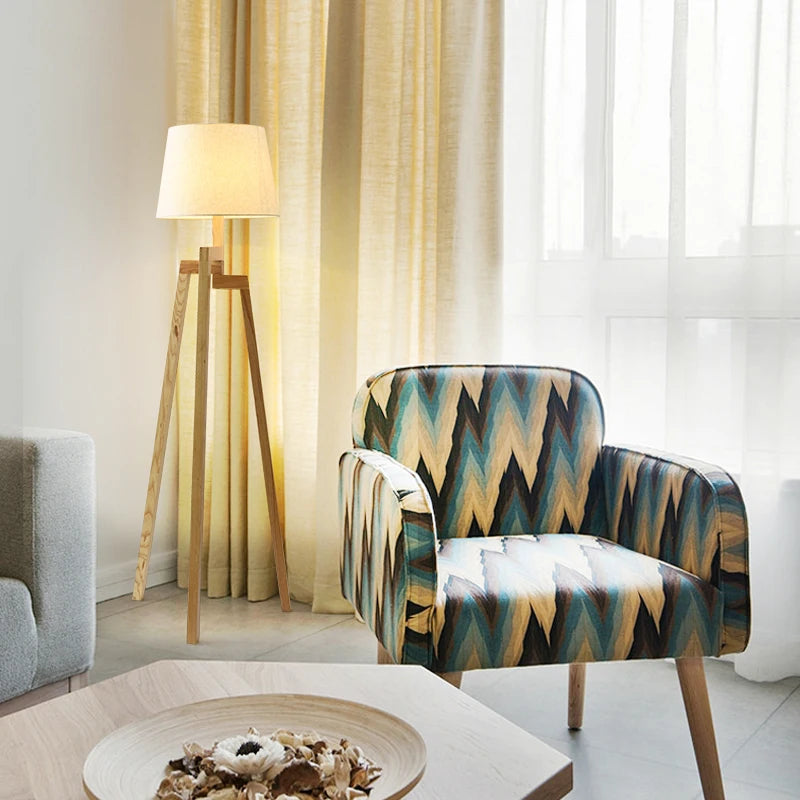 lampadaire nordique en bois design créatif à trois pieds - vue 5 sur 8