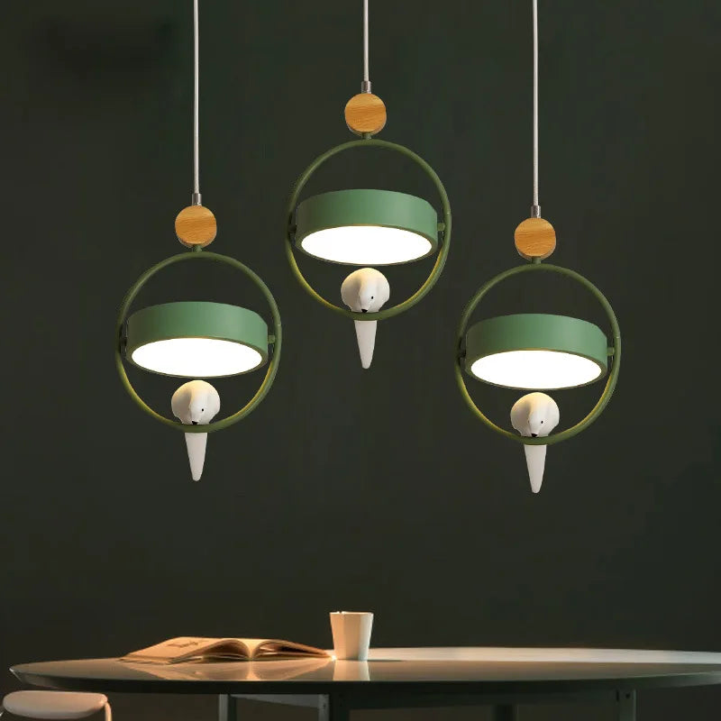 suspension luminaire led moderne en bois motif oiseau nordique - vue 5 sur 8