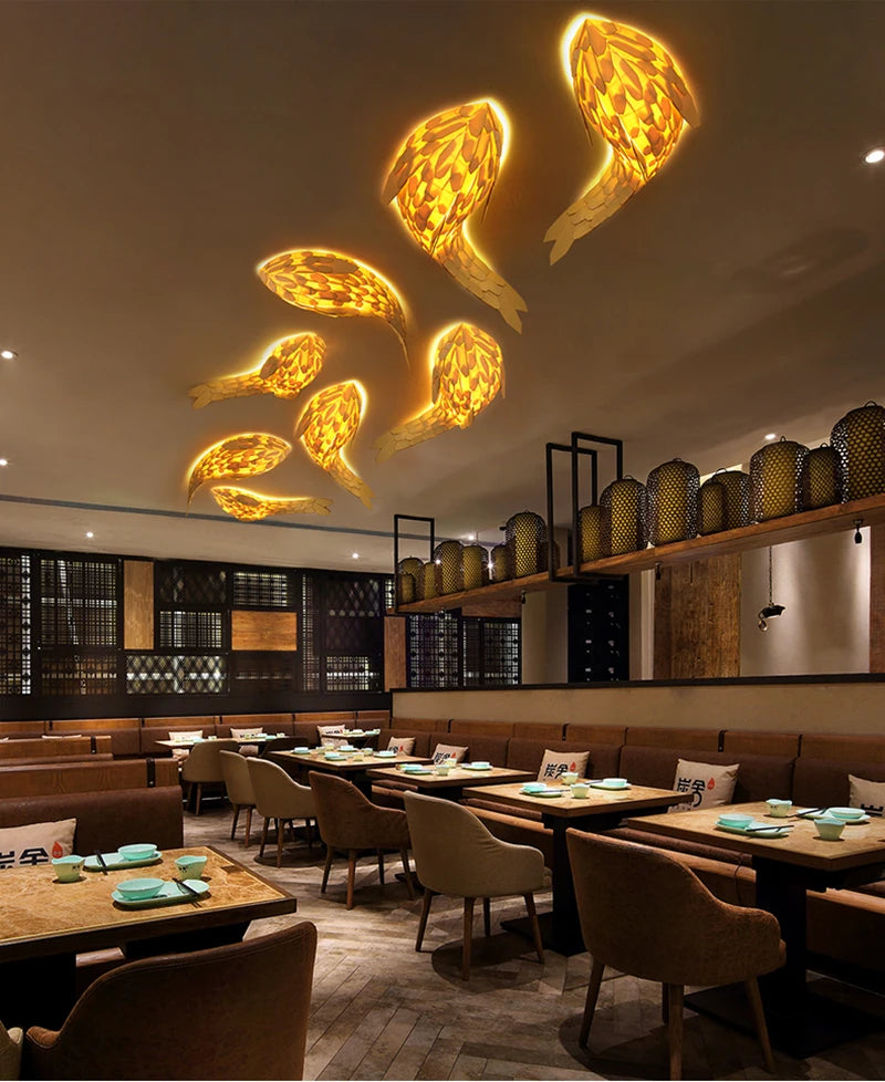 plafonnier baleine Style japonais en bois massif dauphin Restaurant asiatique Hotpot boutique lampe carpe poisson applique décorative - vue 3 sur 9