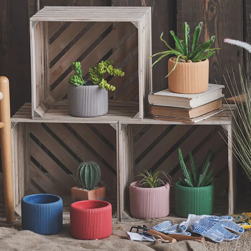 moule à pot de fleurs en béton à rayures et en silicone - vue 3 sur 8