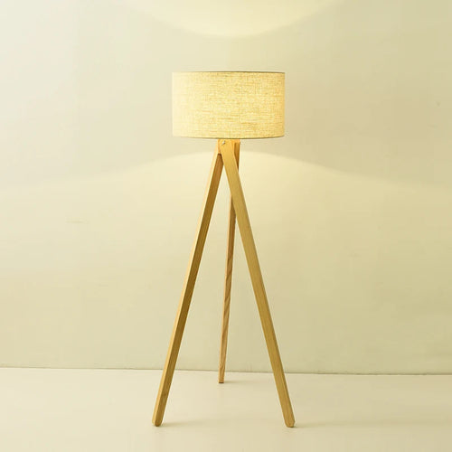 lampadaire nordique en bois massif avec interrupteur à pied lumineux - vue 2 sur 8
