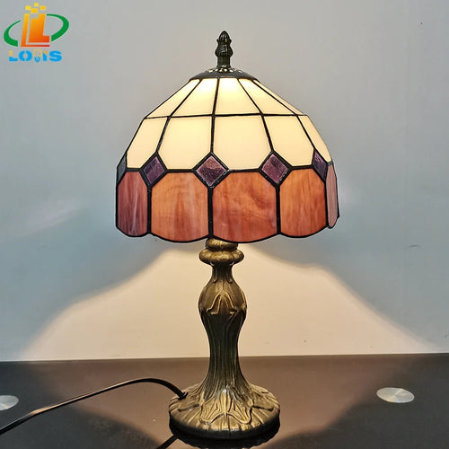 lampe à poser vitrail style tiffany pour décoration intérieure - vue 7 sur 11