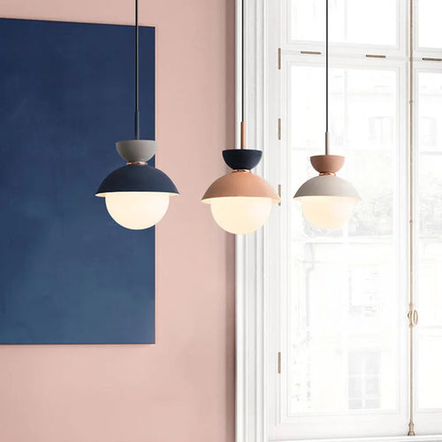 suspension créative avec abat-jour en verre et long câble - vue 3 sur 18