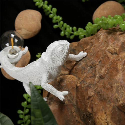 lampe de table led mignon lézard nordique en résine - vue 5 sur 11