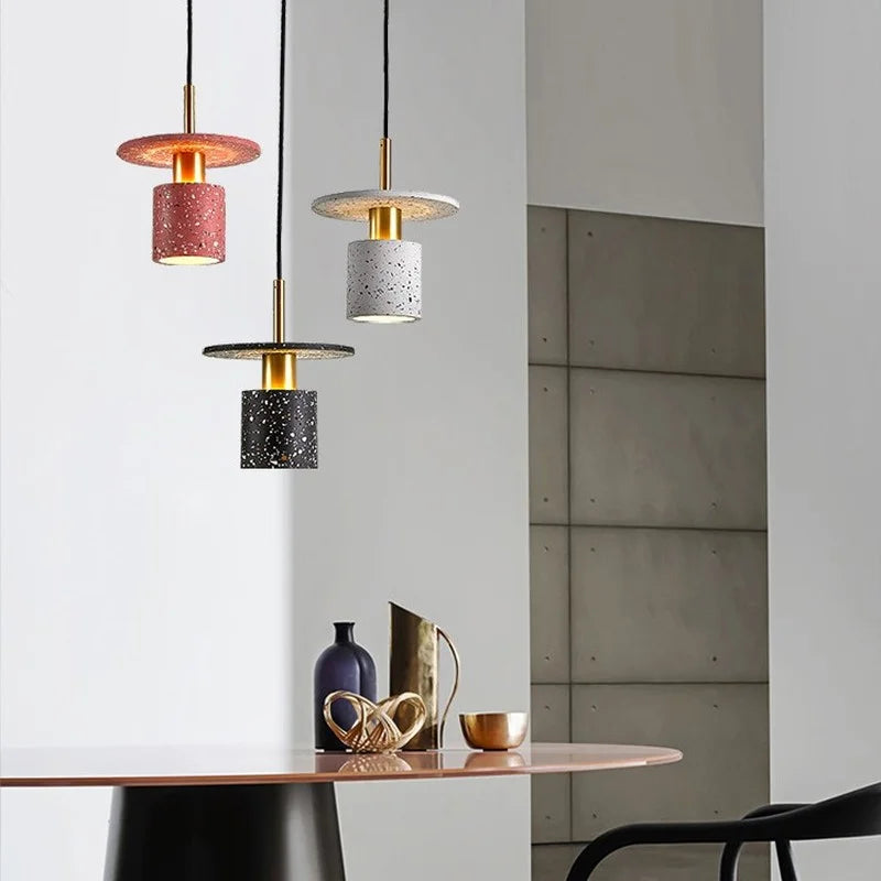 suspension design en terrazzo pour restaurant et bar - vue 5 sur 9