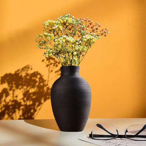 vase en céramique moderne pour décoration intérieure de fleurs - vue 4 sur 11