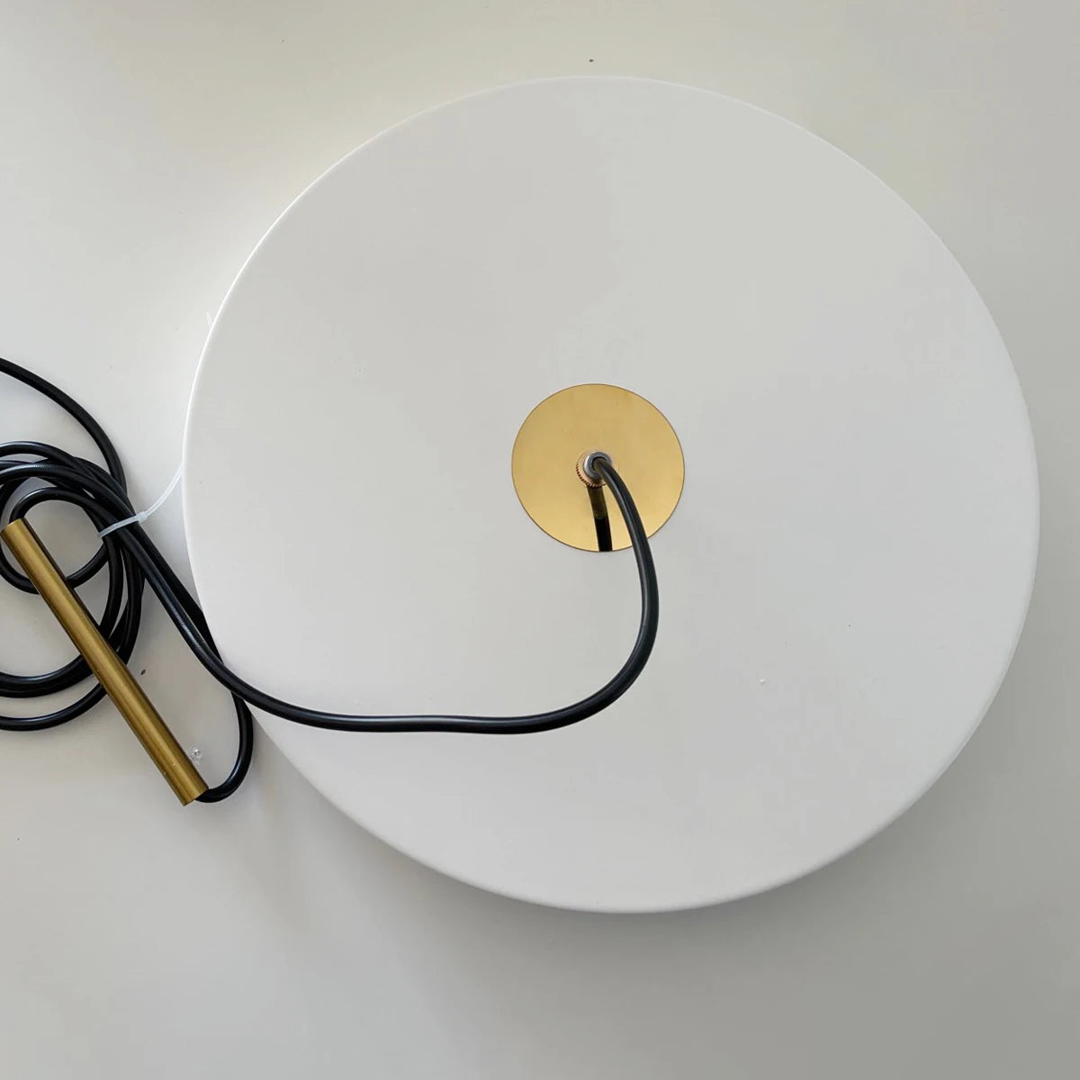 Nordique Simple Suspension Led Lumières En Métal Kicthen Île Haut Plafond Cuisine Décorative Moderne Ronde Suspension Noir Blanc Bleu - vue 5 sur 9