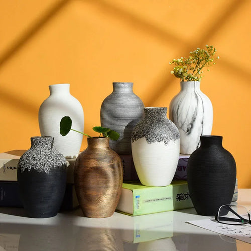 vase en céramique moderne pour décoration intérieure de fleurs - vue 7 sur 11