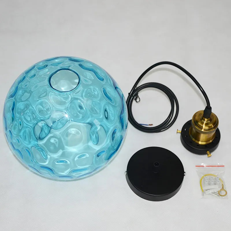 Suspension LED en forme de boule de verre au design moderne - vue 3 sur 9
