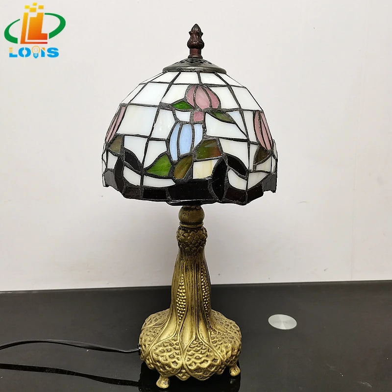 lampe de table style tiffany en verre antique pour décoration intérieure - vue 4 sur 6