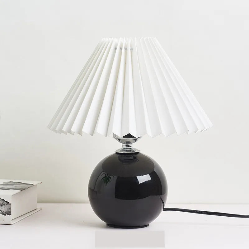 Lampe de table plissée coréenne - vue 23 sur 25