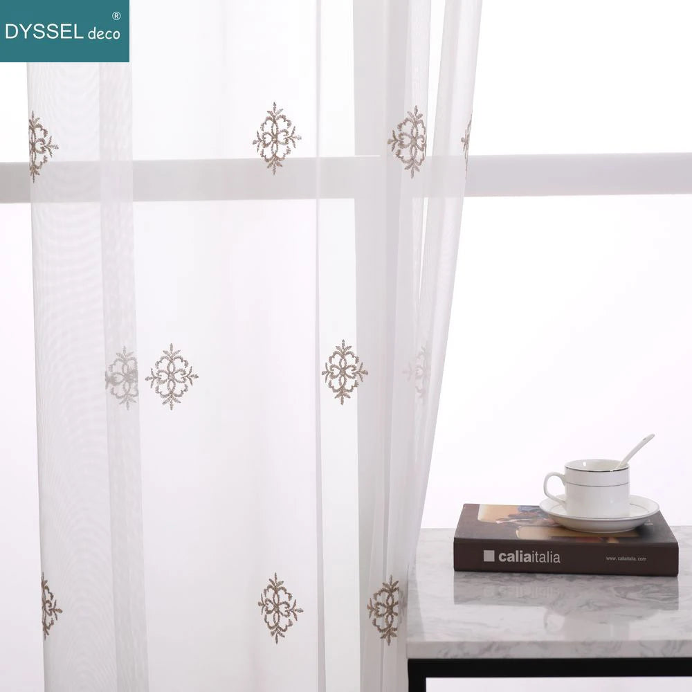 Voilage tulle brodé fleurs bord festonné style européen - vue 5 sur 8