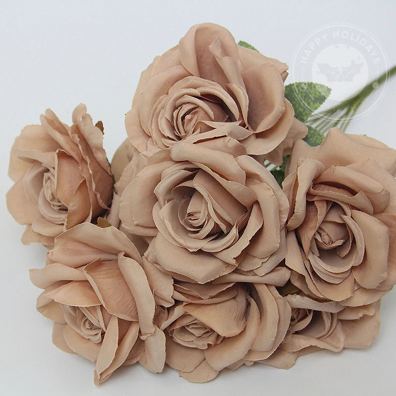 bouquet de roses vintage en soie pour décoration festive