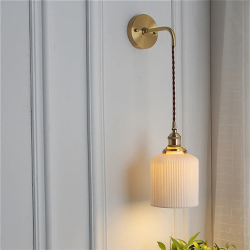 applique murale en porcelaine blanche design nordique élégant pour intérieur - vue 8 sur 12