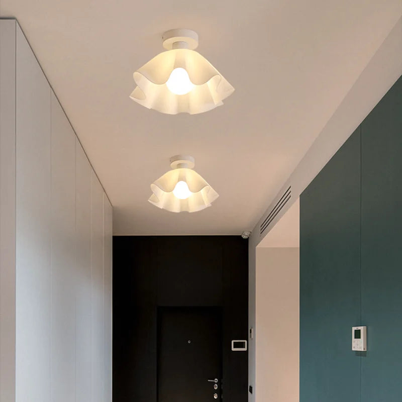 plafonnier led design nordique moderne en acrylique à fleurs décoratif - vue 4 sur 9