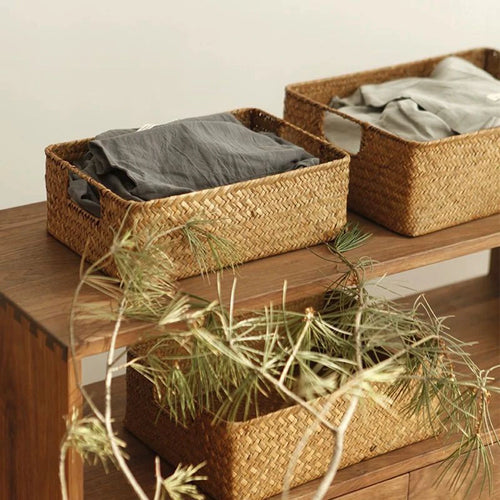 panier en jonc de mer tissé pour rangement et décoration - vue 2 sur 10