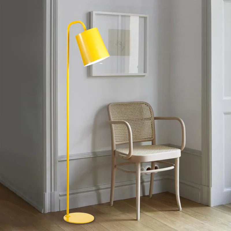 lampadaire décoratif style nordique en couleur macaron - vue 4 sur 7