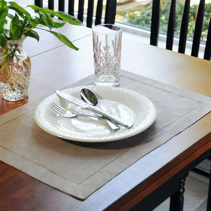 Serviette de table dentelle brodée style europe lin - vue 7 sur 13