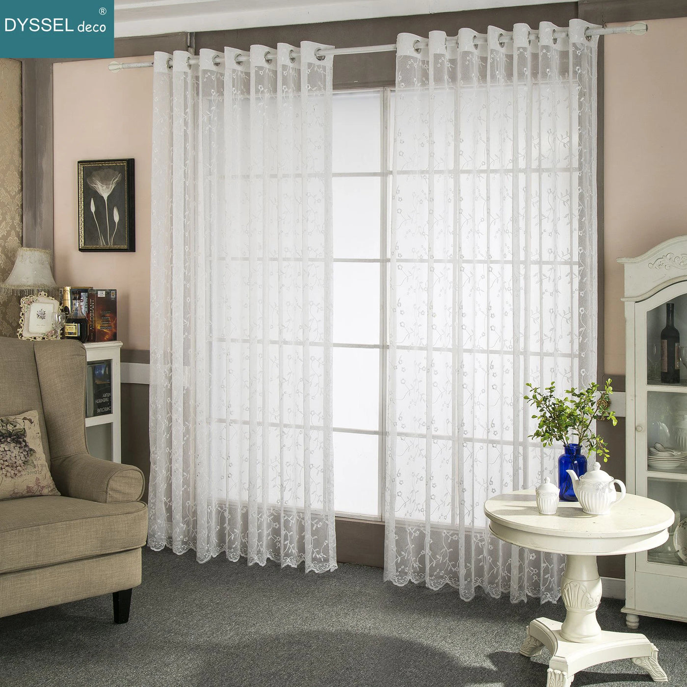 Rideau transparent brodé motif floral style rétro salon