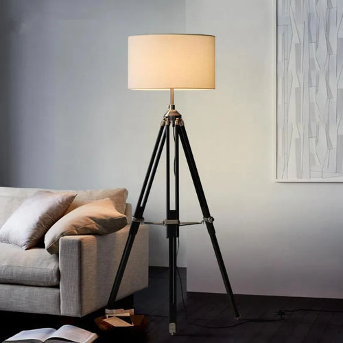 lampe à poser en bois massif style industriel créatif - vue 3 sur 10