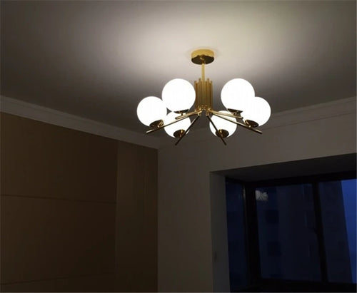 lustre moderne à led avec abat-jour en métal doré - vue 6 sur 6