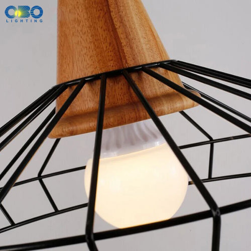 suspension vintage en fer et bois pour éclairage intérieur - vue 5 sur 9