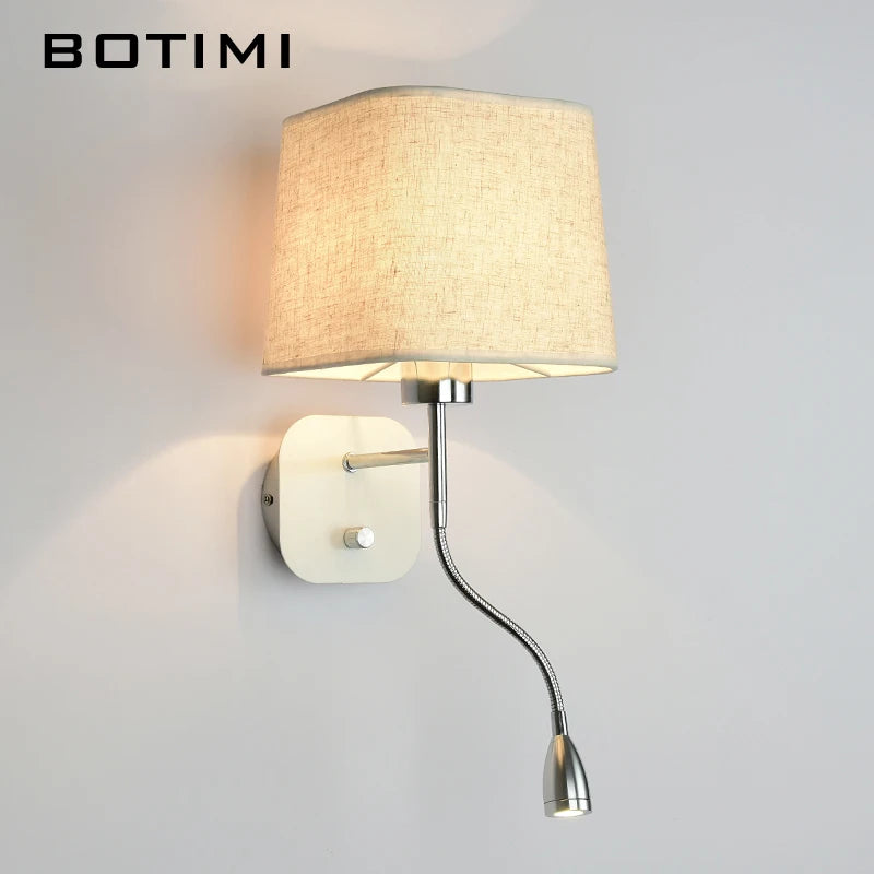Applique murale LED avec abat-jour en tissu et liseuse - vue 3 sur 9