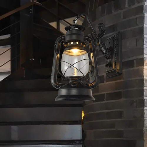 Retro Barn Lantern European Kerosene Wall Lamp Bedroom Bedside wall Lights,Wrought Iron glass Shade Restaurant Bar Aisle Sconce - vue 4 sur 9