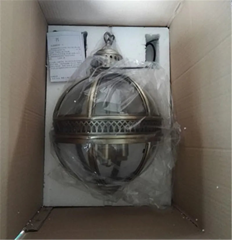 suspension vintage globe en fer forgé avec abat-jour en verre - vue 6 sur 8