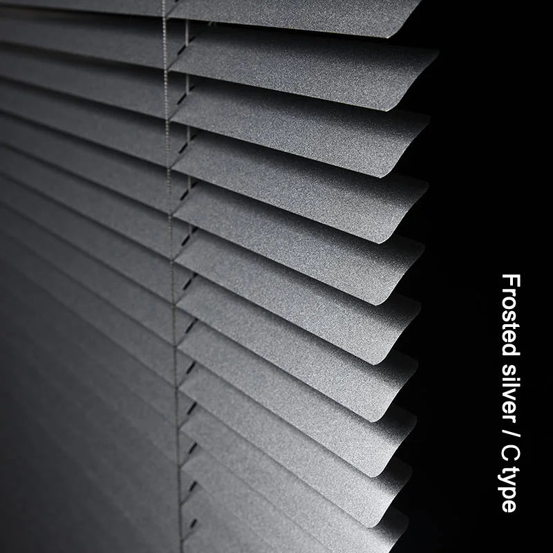 Store venitien aluminium sur mesure occultant sans percage - vue 19 sur 25