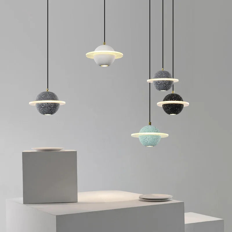 suspension en résine planet pour décoration intérieure moderne - vue 2 sur 18