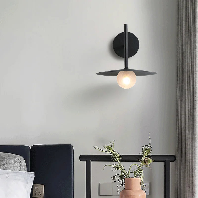 applique murale nordique design soucoupe volante éclairage décoratif moderne - vue 3 sur 9