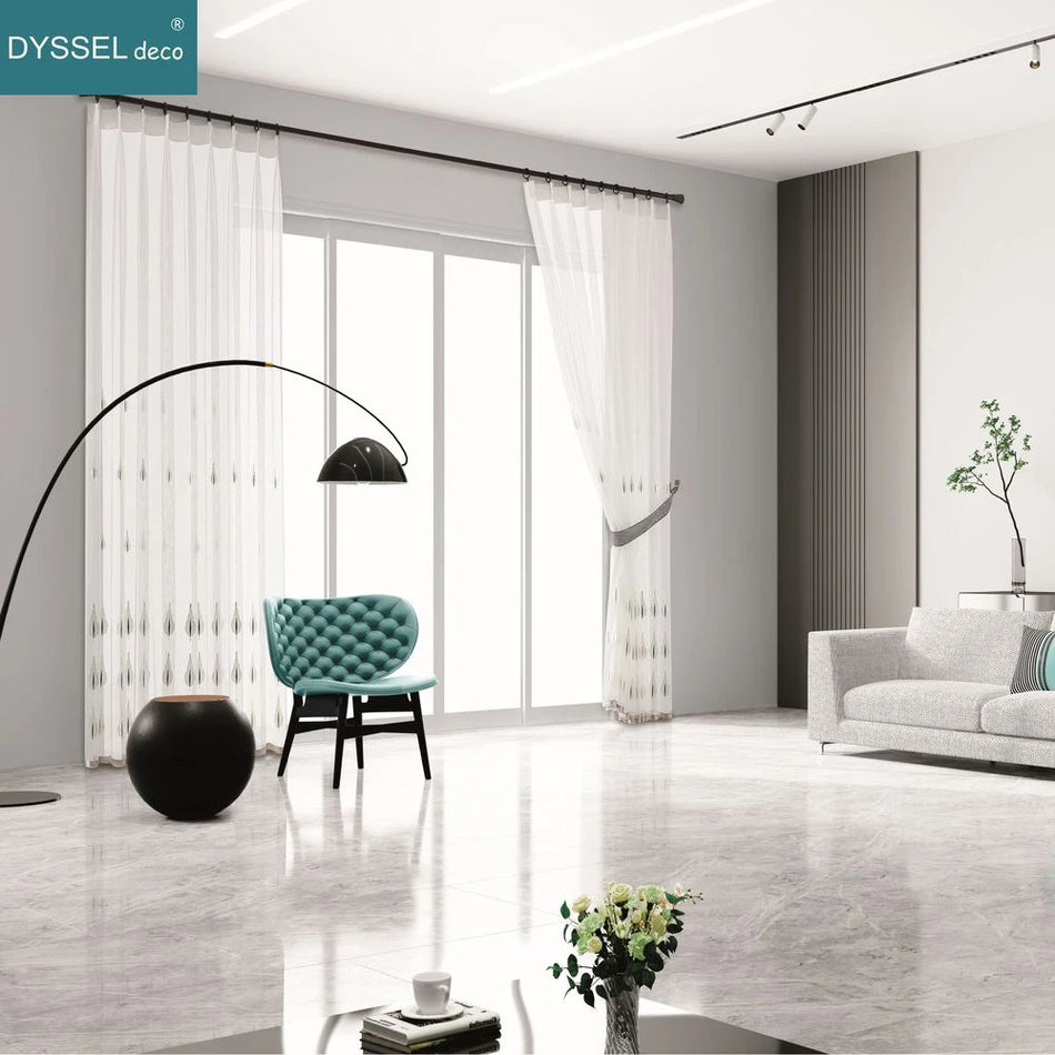 Voilage tulle brodé fleurs style moderne salon