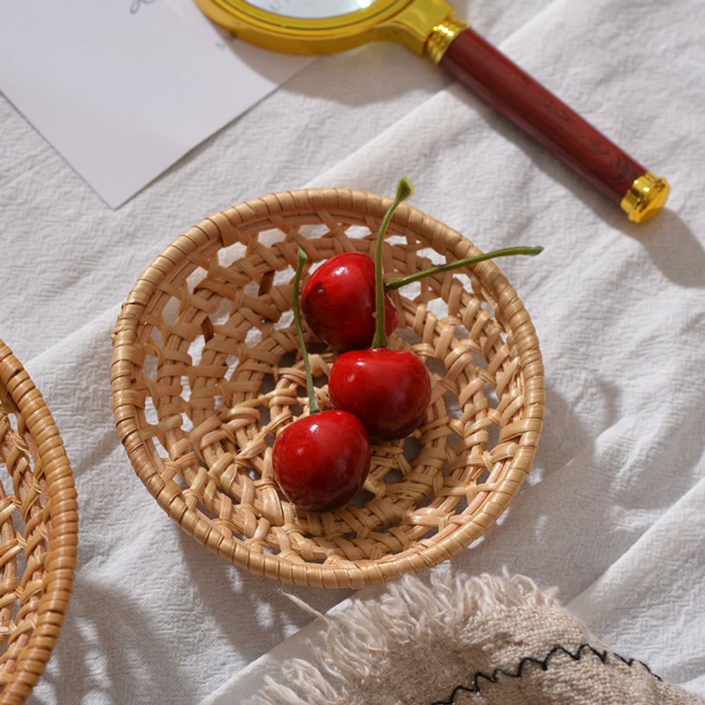 panier rond en rotin tressé pour rangement et pique-nique - vue 4 sur 8