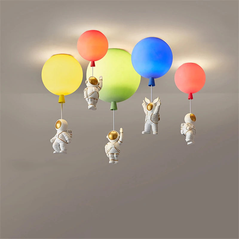 plafonnier led nordique créatif astronaute ballon pour enfants - vue 3 sur 21