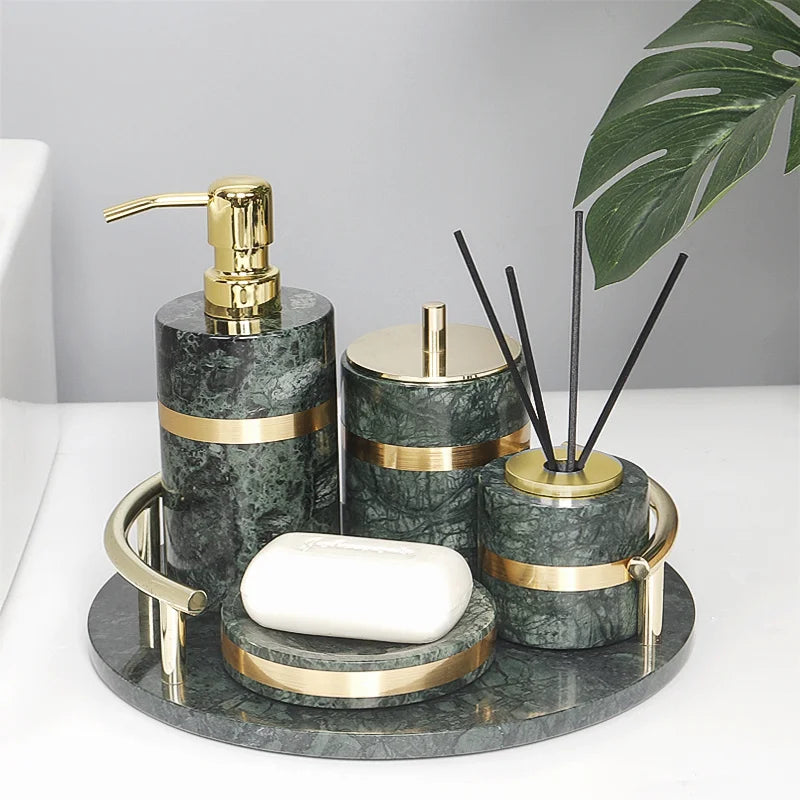 ensemble en marbre pour salle de bain style nordique - vue 5 sur 21