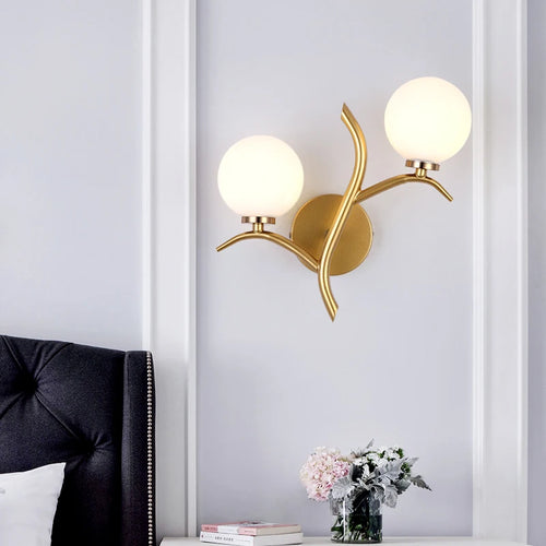 Applique murale led en métal nordique boule de verre dorée postmoderne loft café - vue 5 sur 8