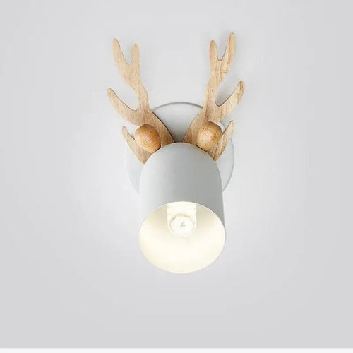 applique murale en bois de cerf design nordique pour intérieur enfant - vue 3 sur 9