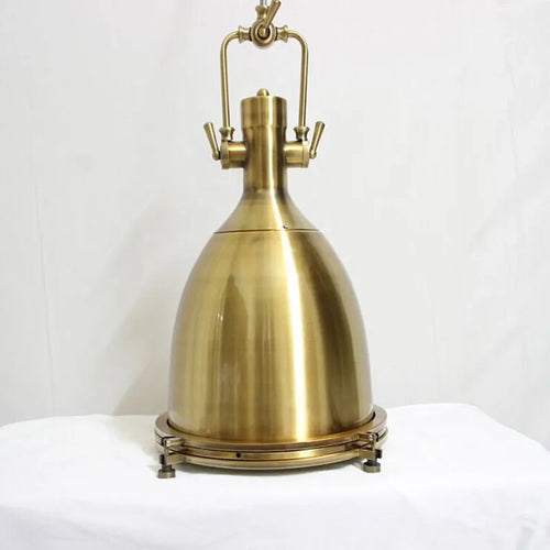 lustre industriel en fer style nordique pour cadeaux de nouvel an - vue 9 sur 14