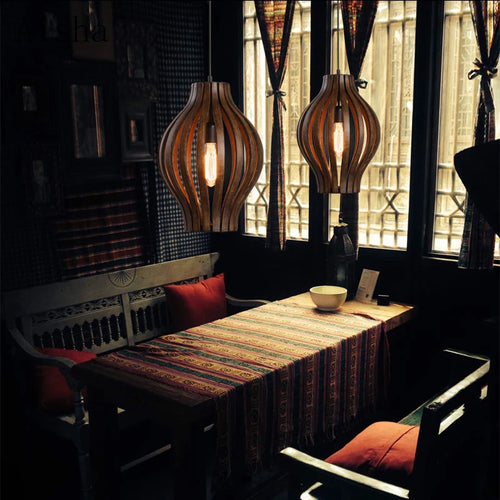 lustre rétro en bois style sud-est asiatique pour décoration intérieure - vue 3 sur 7