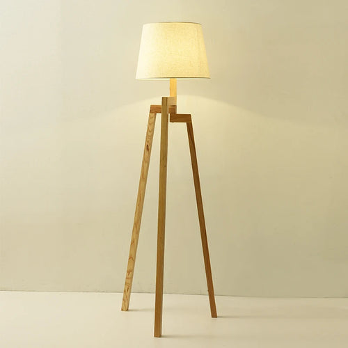 lampadaire nordique en bois design créatif à trois pieds - vue 3 sur 8